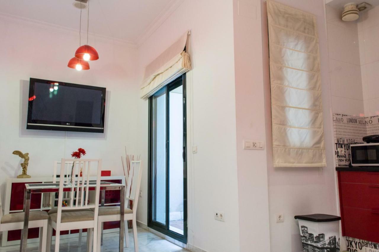 Apartamentos Rg Triana, Calle Castilla Con Patio Sevilla Exteriör bild
